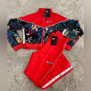 Nike track suit